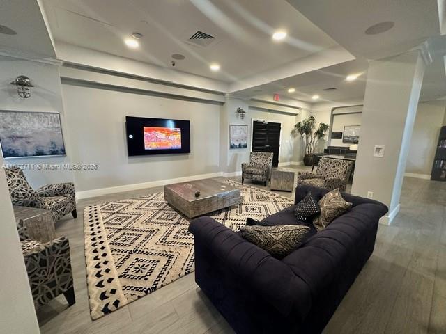 WAVE CONDO - Residential