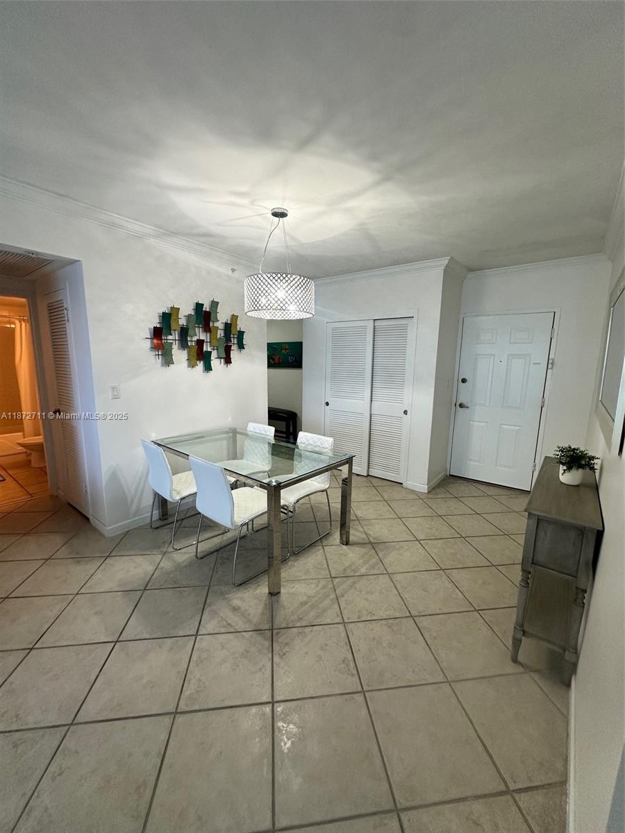 WAVE CONDO - Residential