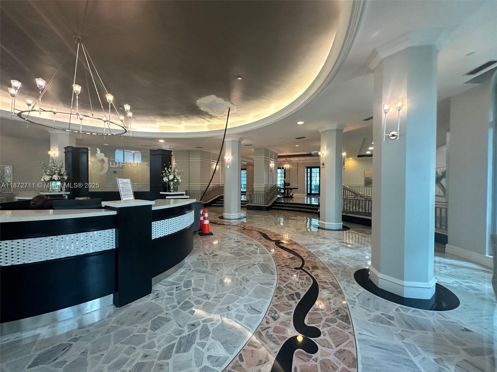 WAVE CONDO - Residential