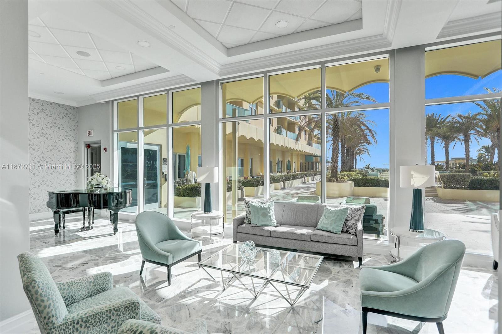 WAVE CONDO - Residential