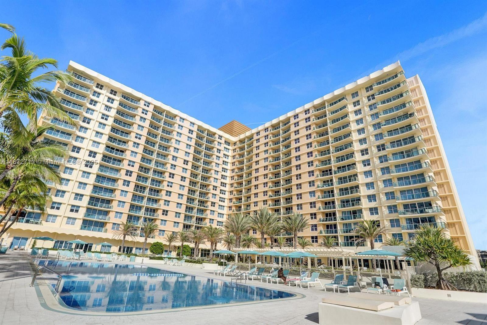 WAVE CONDO - Residential