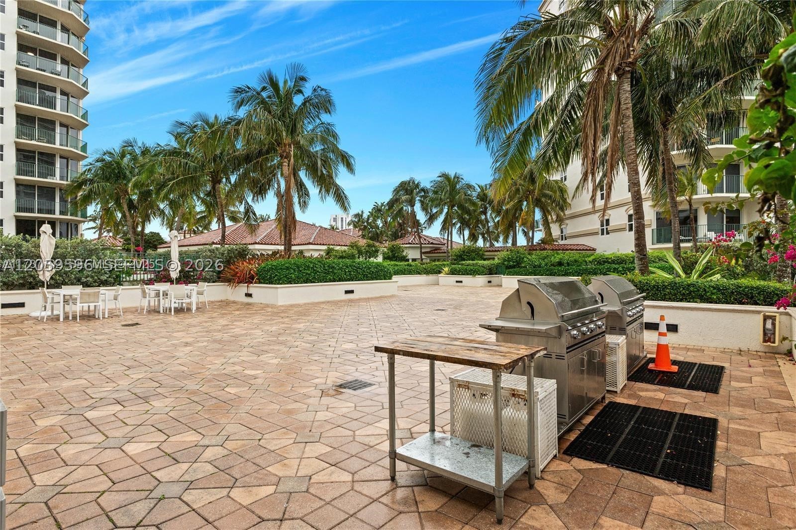 TURNBERRY VILLAGE SO TOWE - Residential