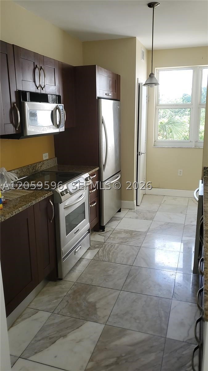 TURNBERRY VILLAGE SO TOWE - Residential
