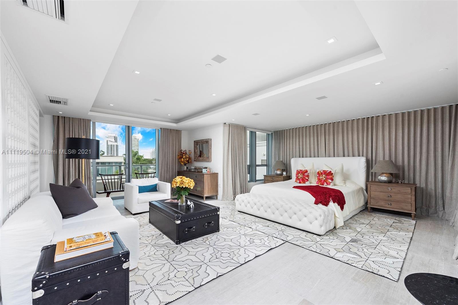 OCEAN HOUSE CONDO - Residential