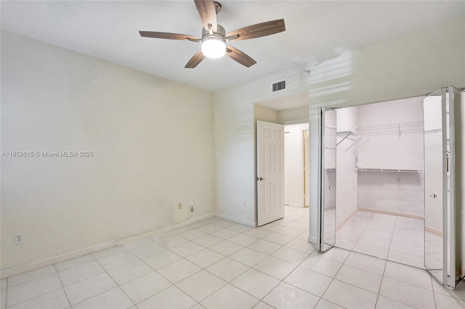 SOUTHAMPTON CONDOMINIUM G - Residential