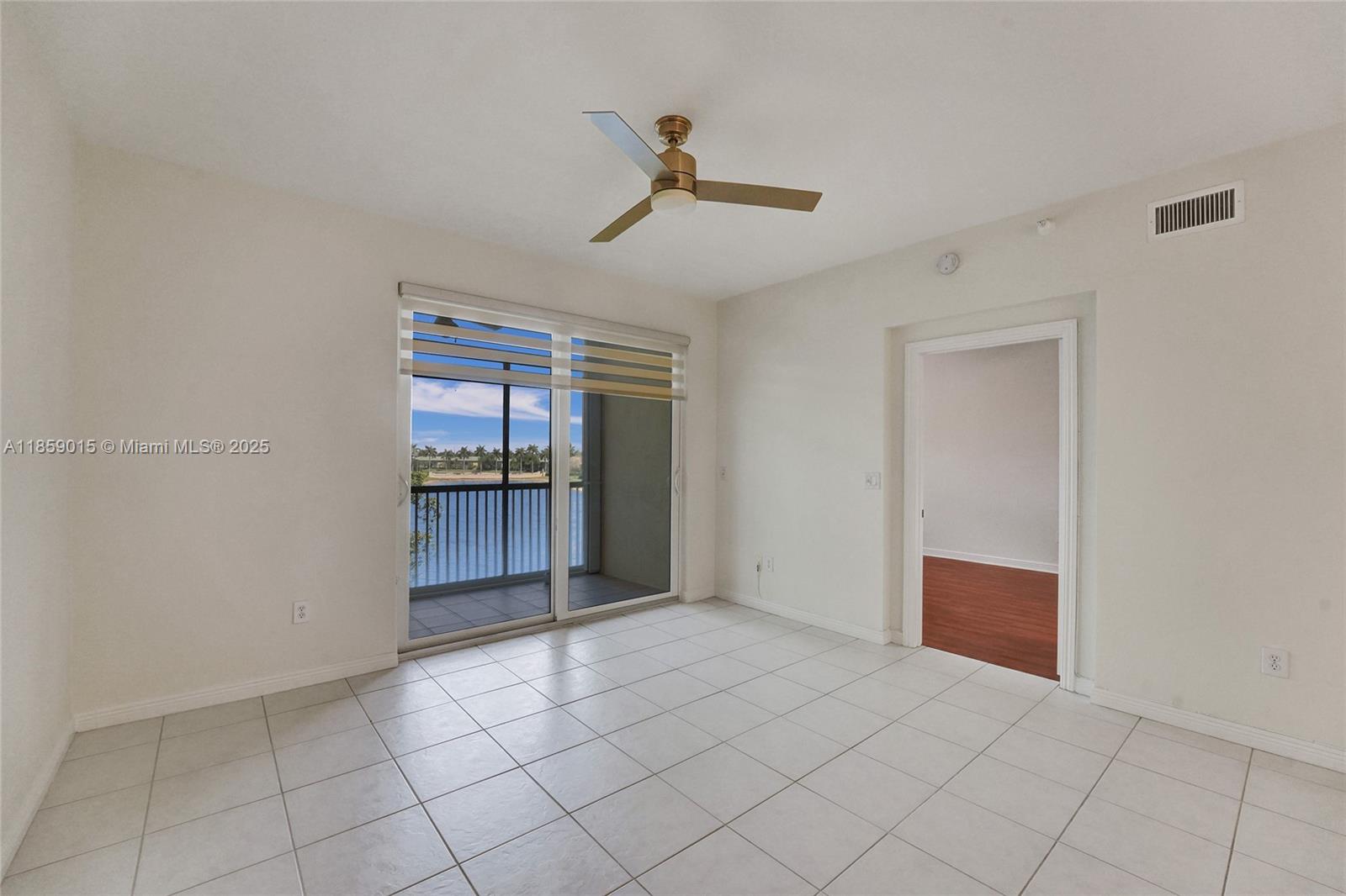 SOUTHAMPTON CONDOMINIUM G - Residential