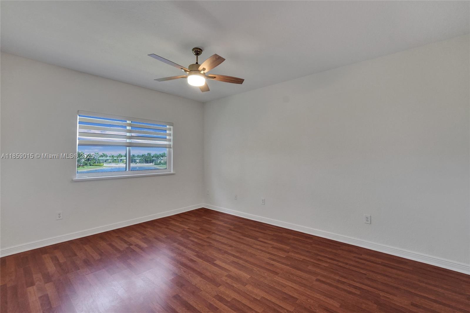 SOUTHAMPTON CONDOMINIUM G - Residential