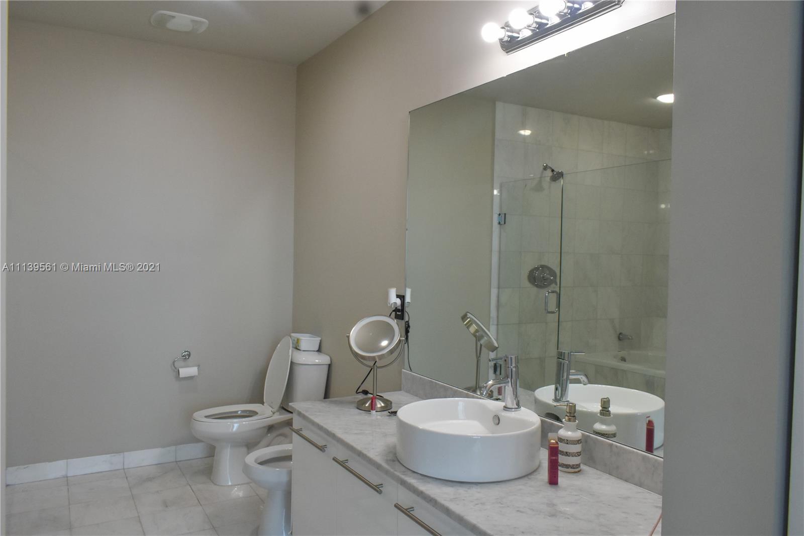 MARINABLUE CONDO - Residential Lease