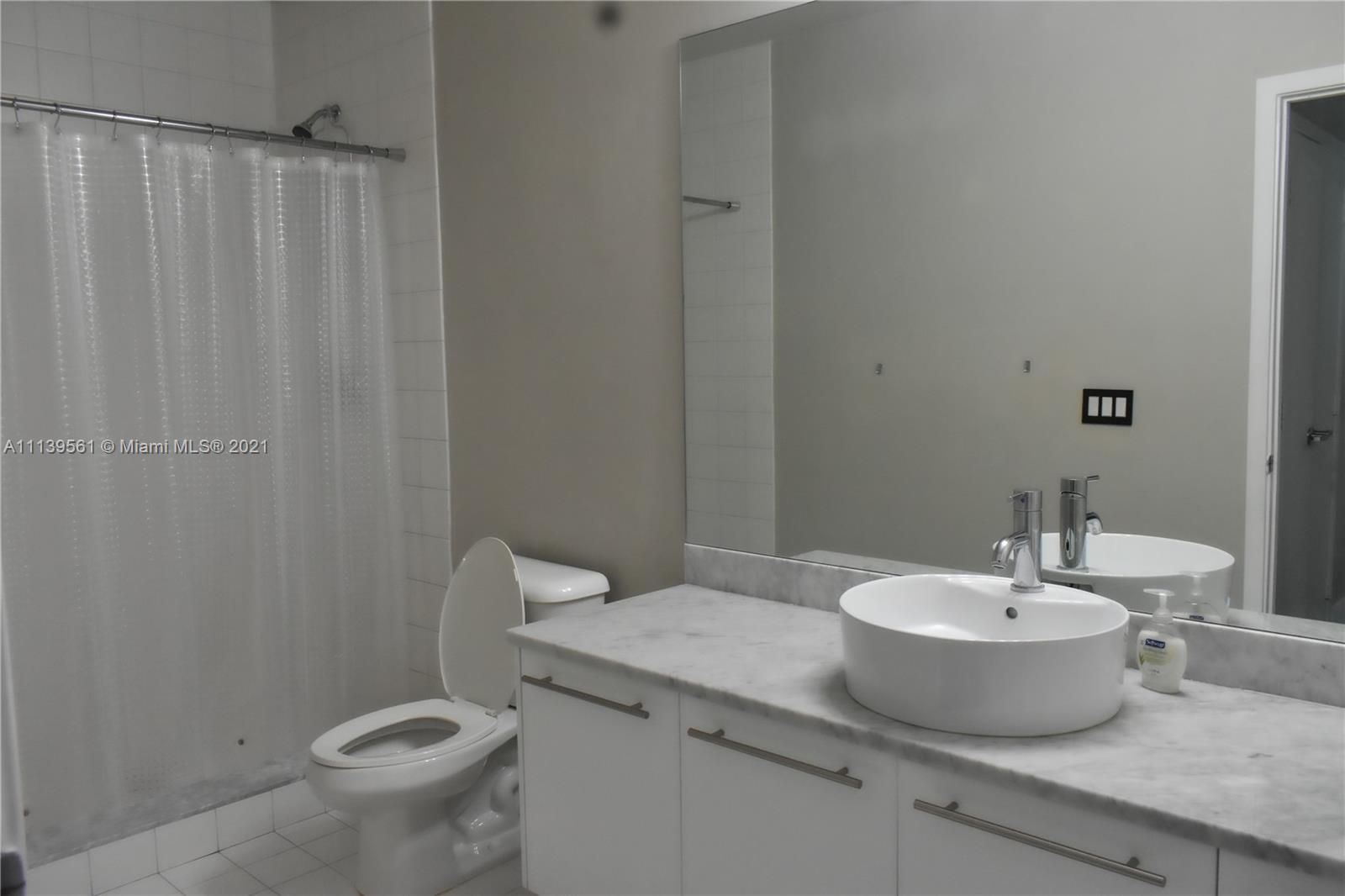 MARINABLUE CONDO - Residential Lease