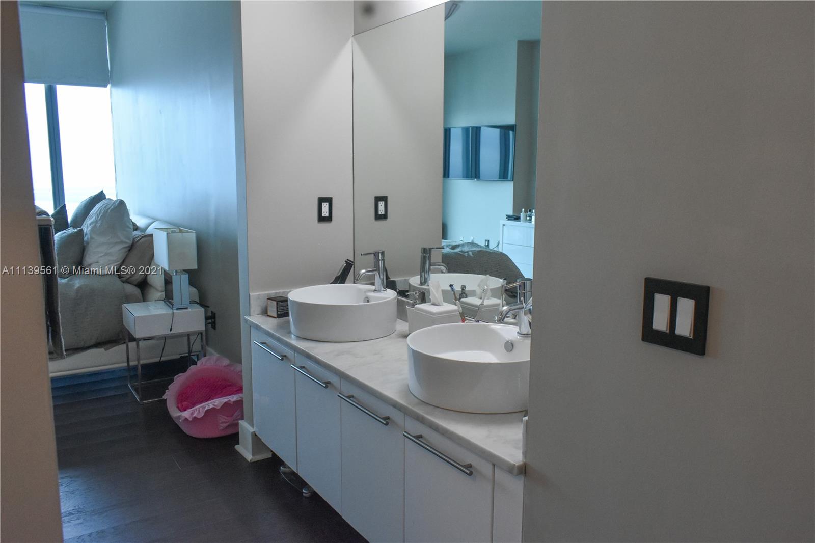MARINABLUE CONDO - Residential Lease