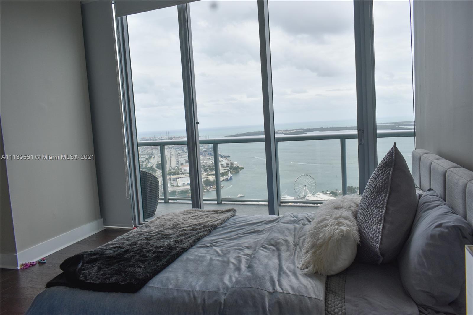 MARINABLUE CONDO - Residential Lease