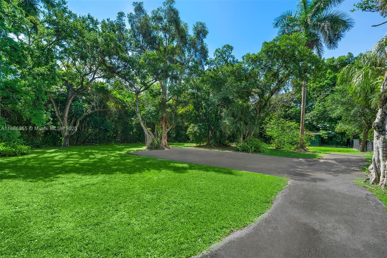 AVOCADO LAND CO SEC 6 - Residential
