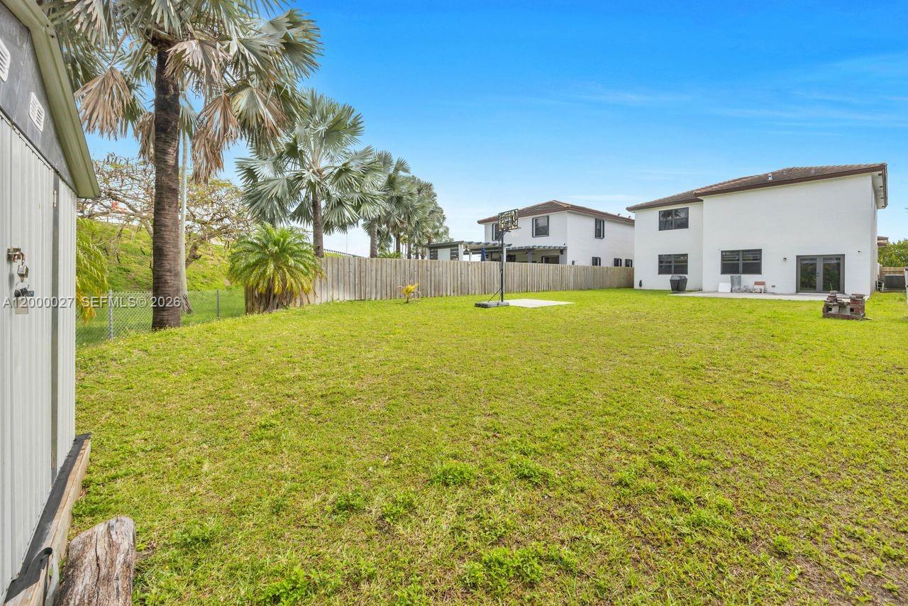 S ALLAPATTAH GARDENS - Residential