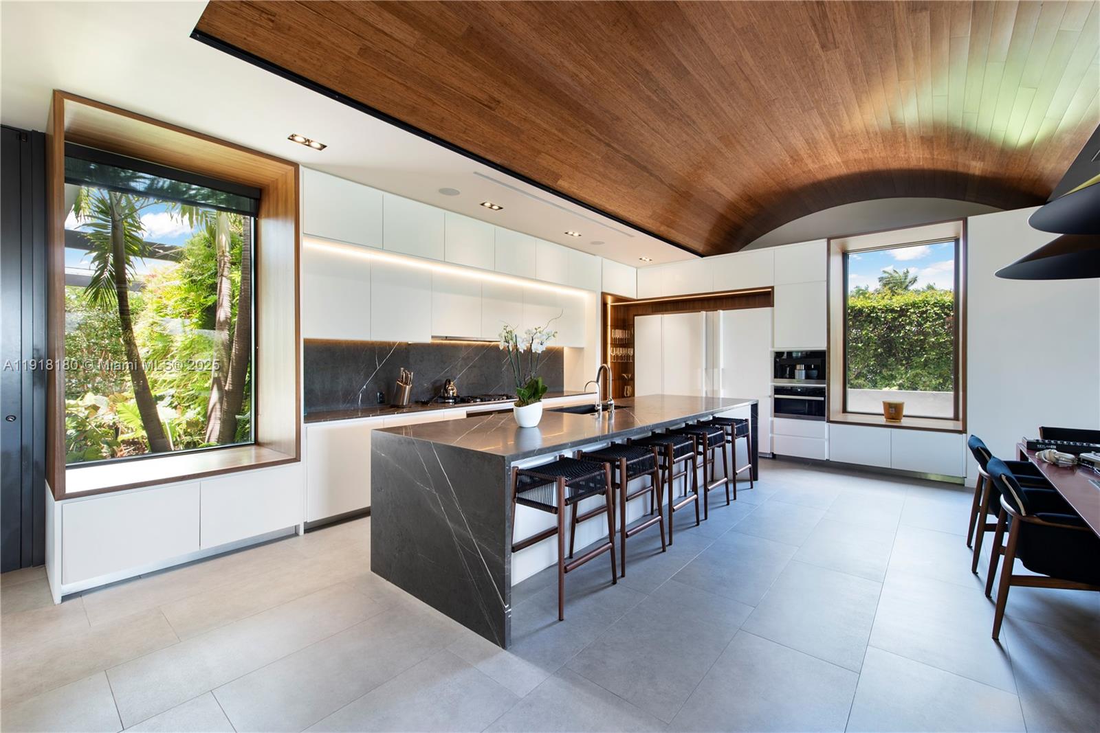 BISCAYNE POINT - Residential Lease