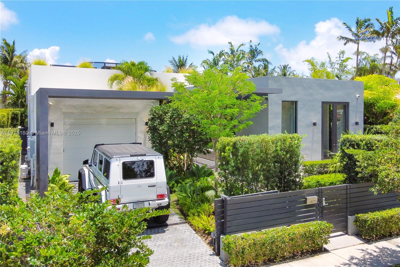 BISCAYNE POINT - Residential Lease