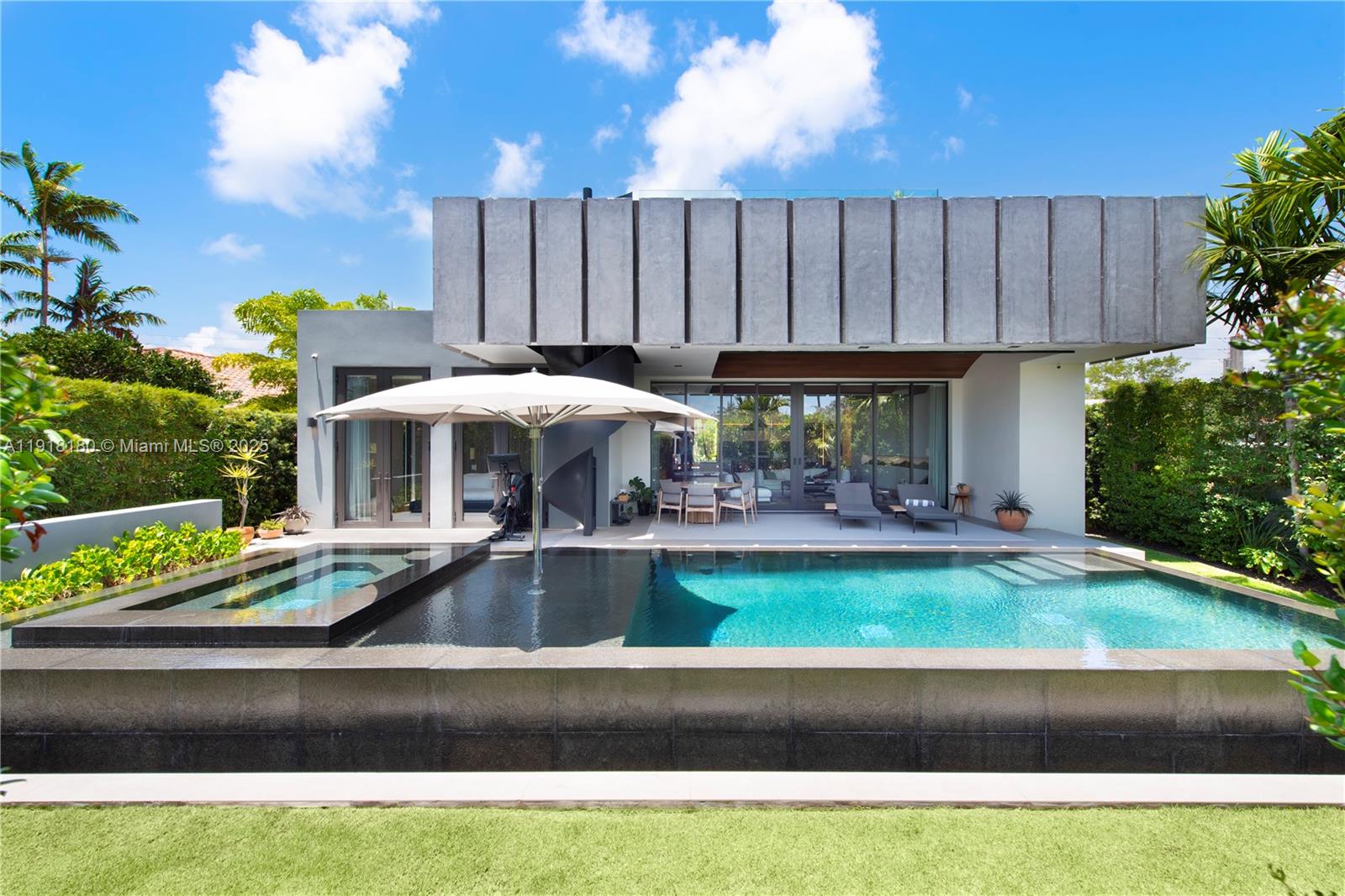 BISCAYNE POINT - Residential Lease