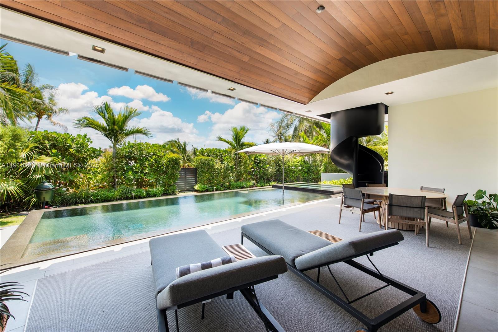 BISCAYNE POINT - Residential Lease