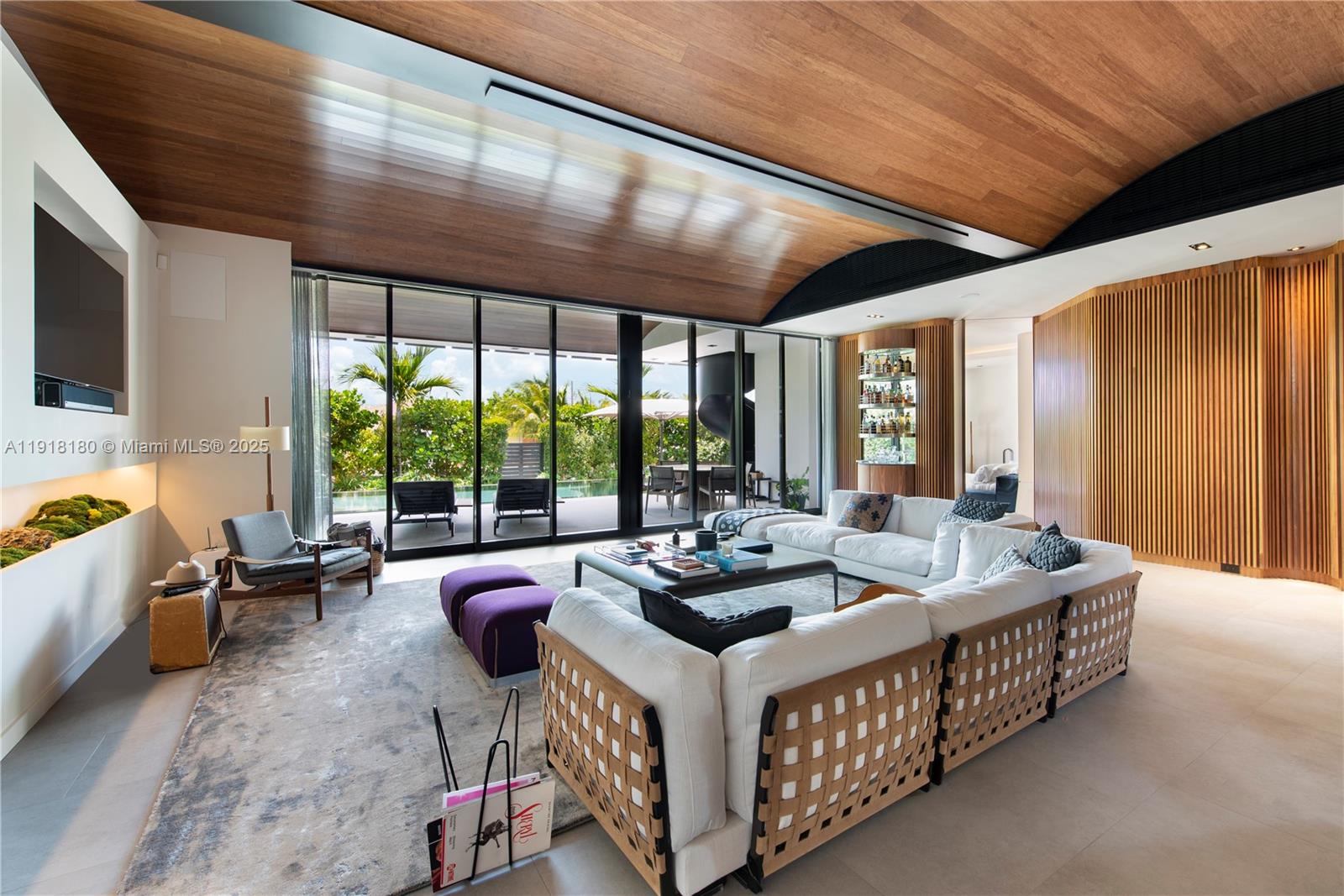 BISCAYNE POINT - Residential Lease