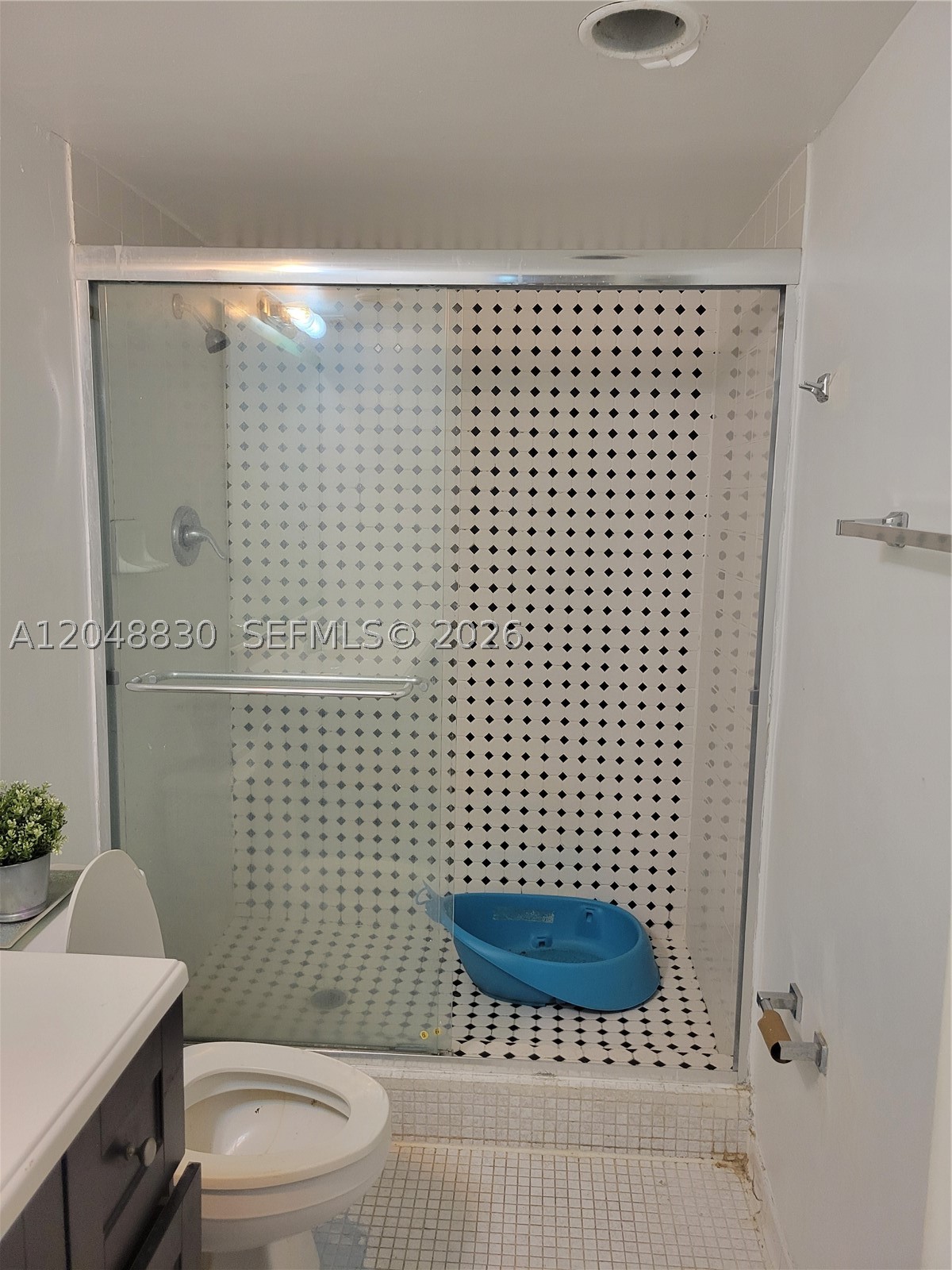 OCEANVIEW BUILDING A COND - Residential