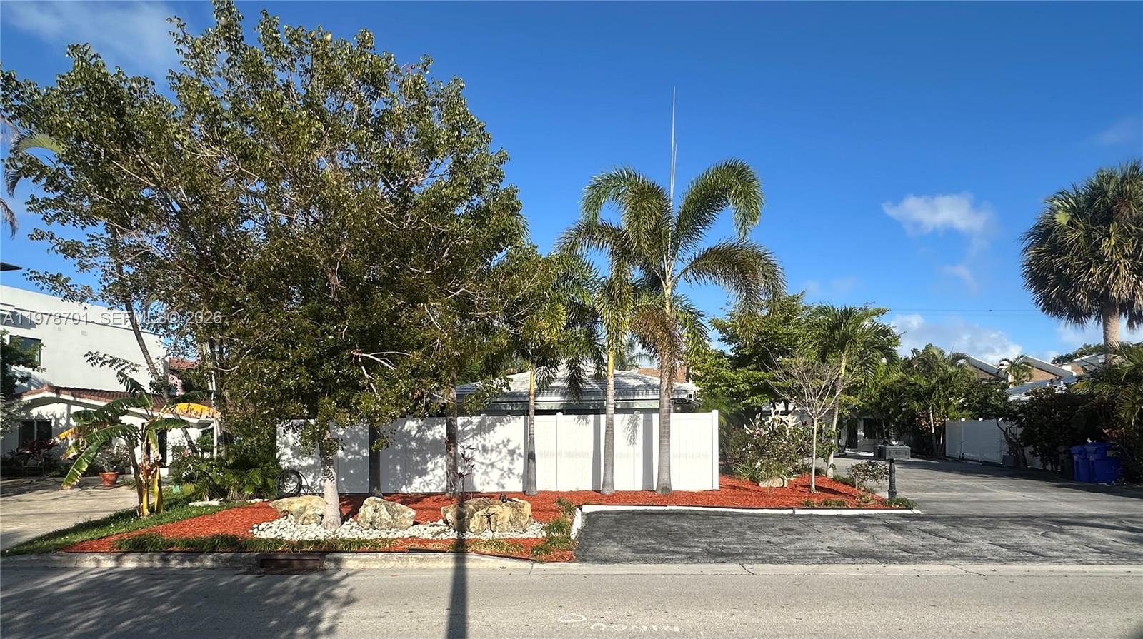 SILVER SHORES SEC OF LAUD - Residential Income