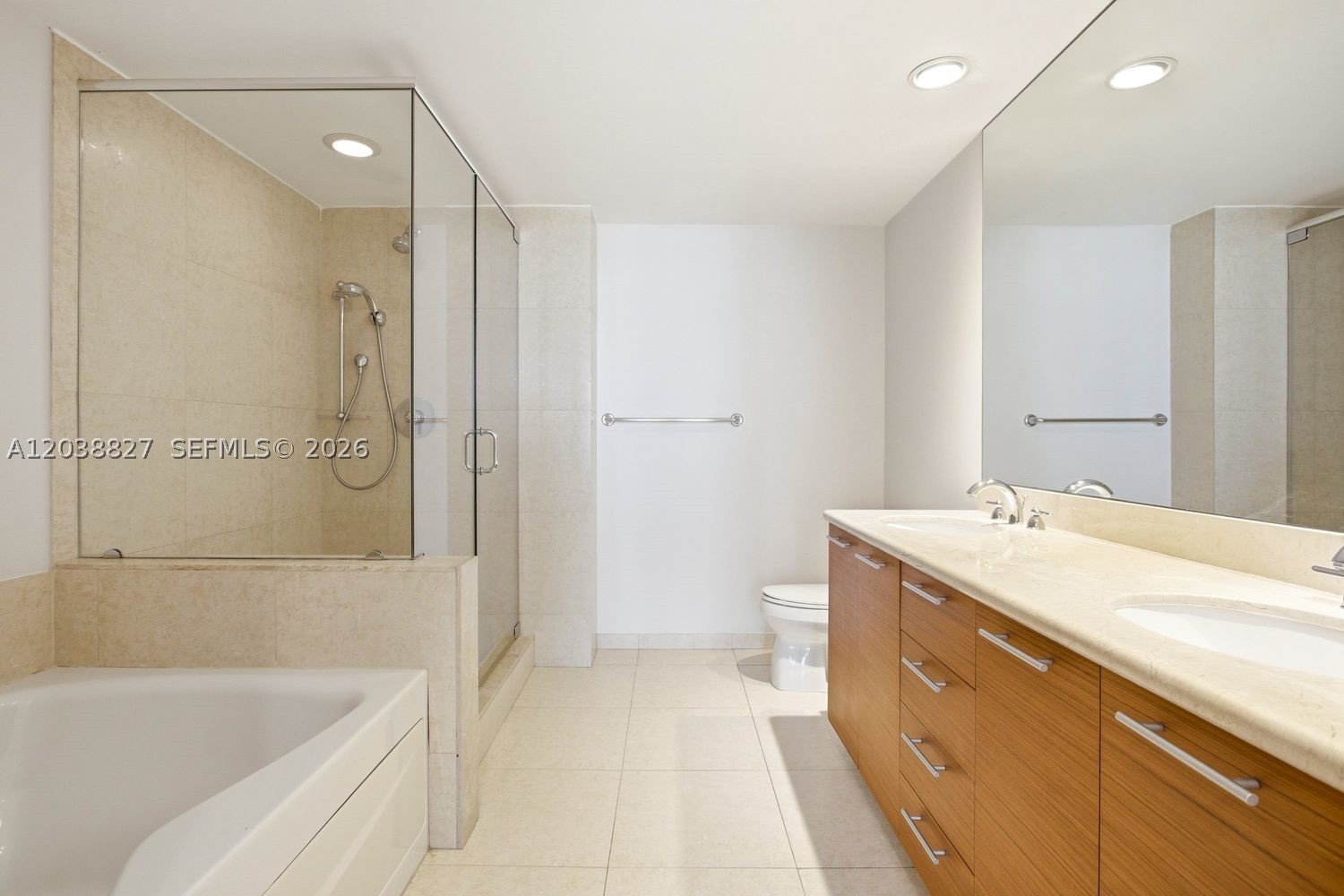 50 BISCAYNE CONDO - Residential