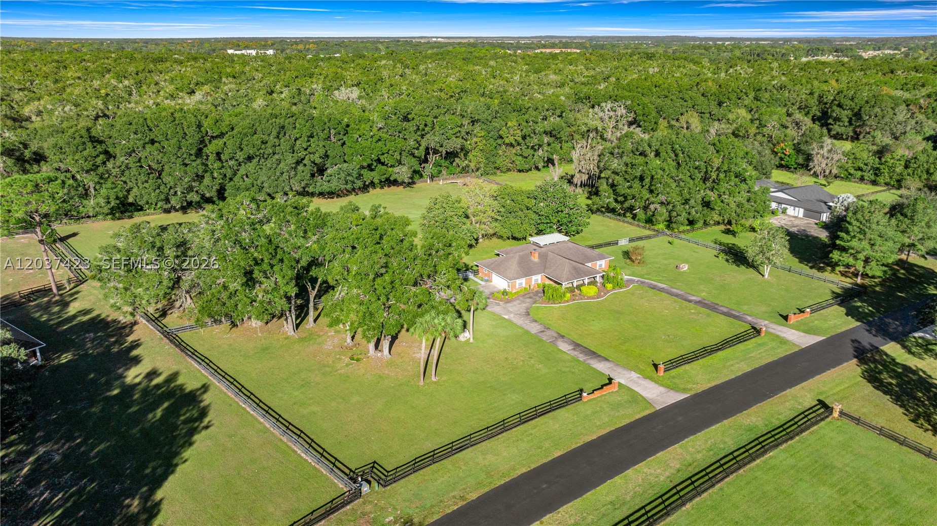 COUNTRYSIDE FARMS OF OCALA - Residential Lease