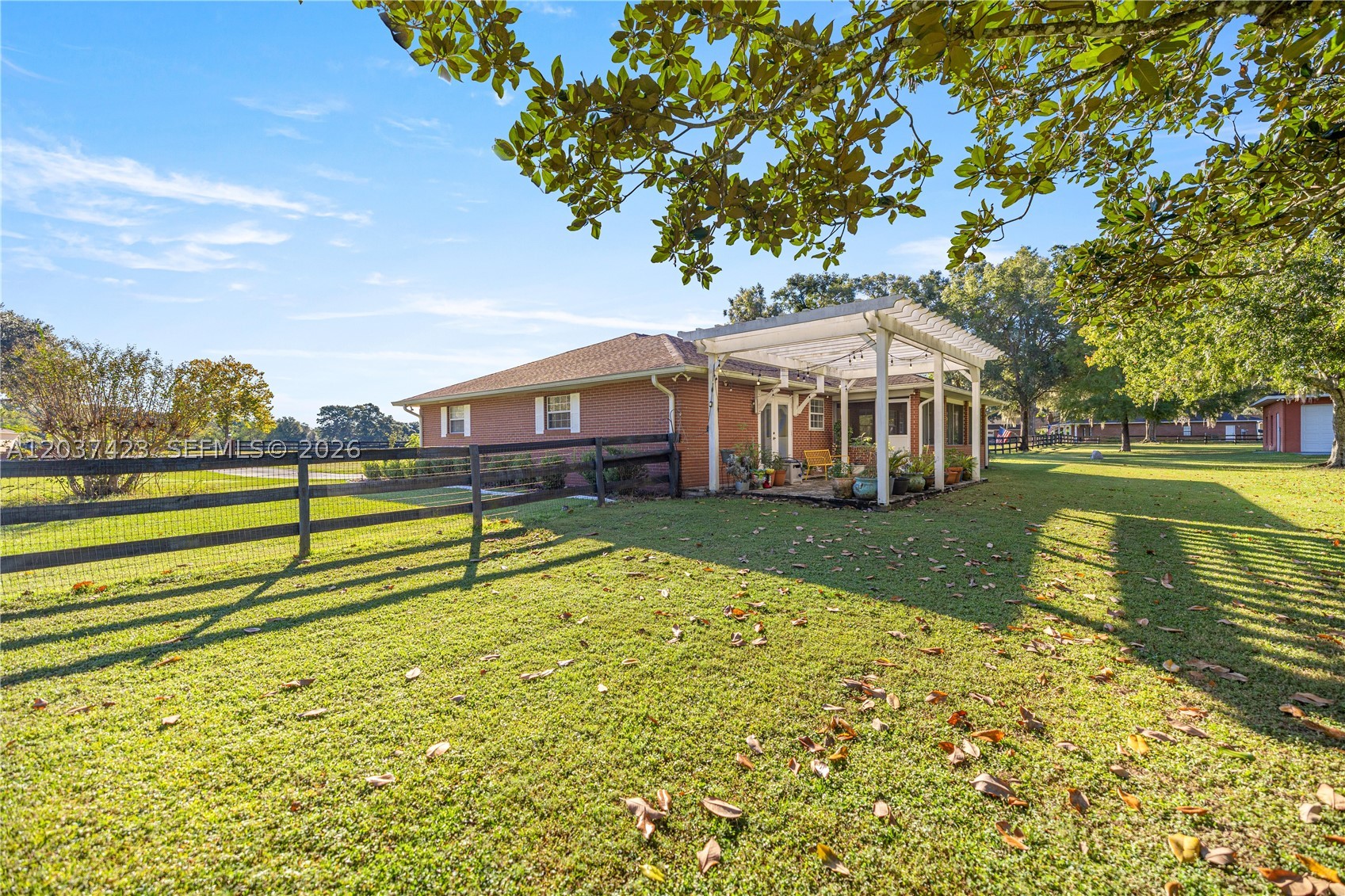 COUNTRYSIDE FARMS OF OCALA - Residential Lease