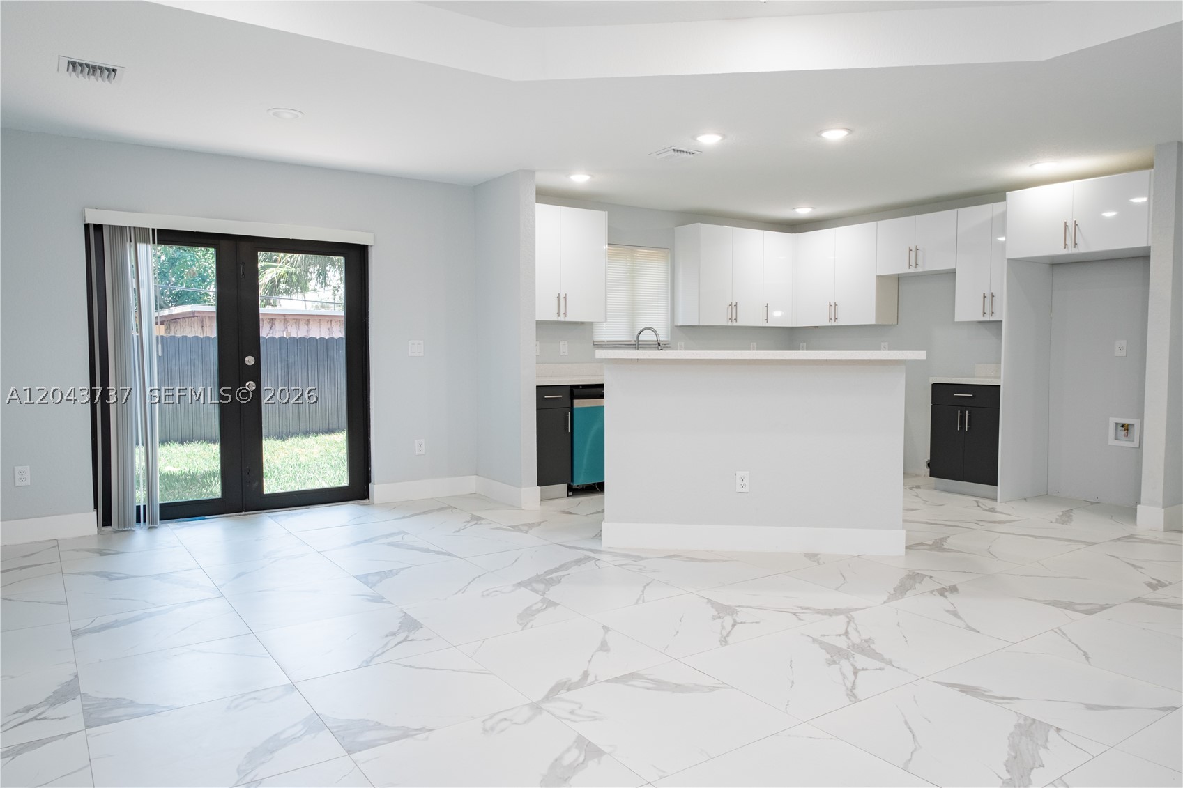 FRANKLIN PARK - Residential Lease