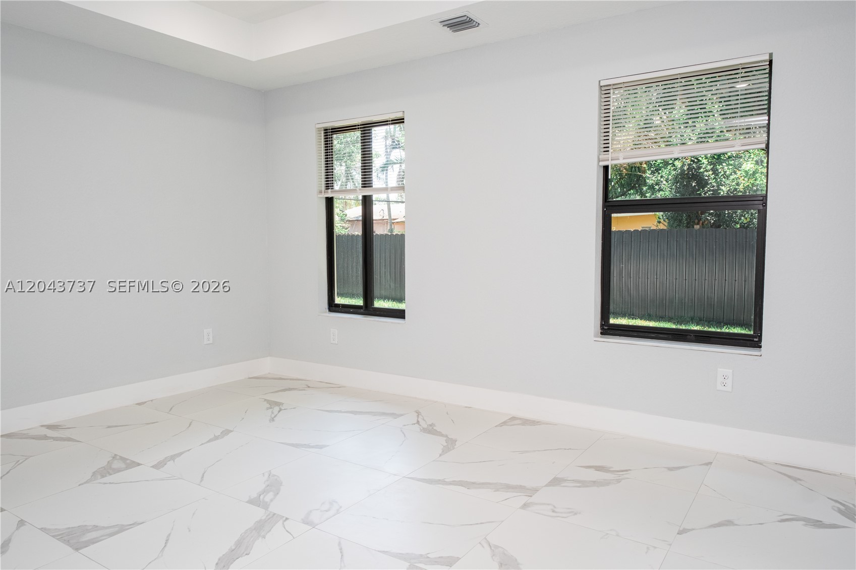 FRANKLIN PARK - Residential Lease