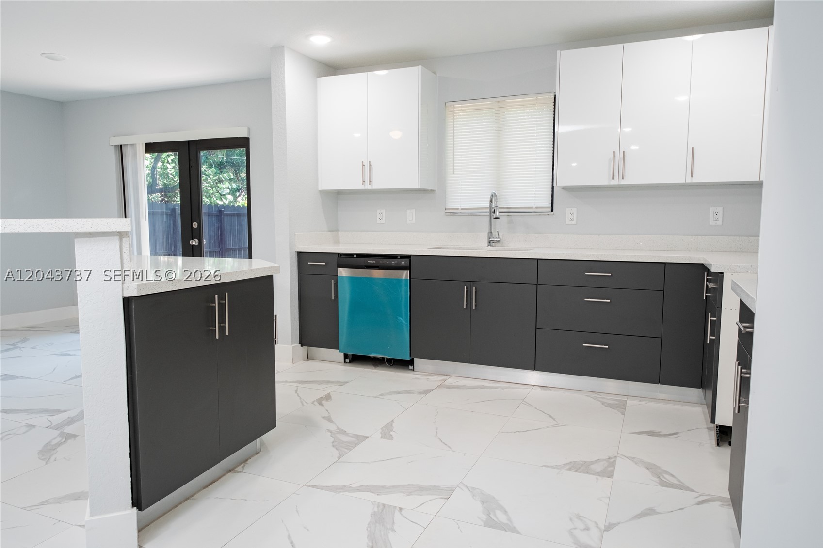 FRANKLIN PARK - Residential Lease