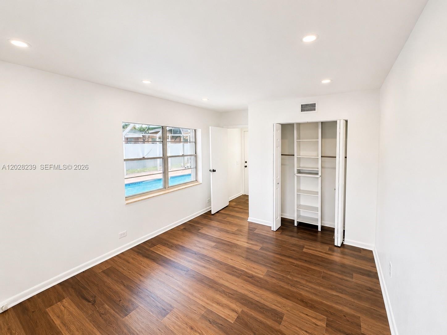 FLEETWOOD MANOR SECOND AD - Residential Lease