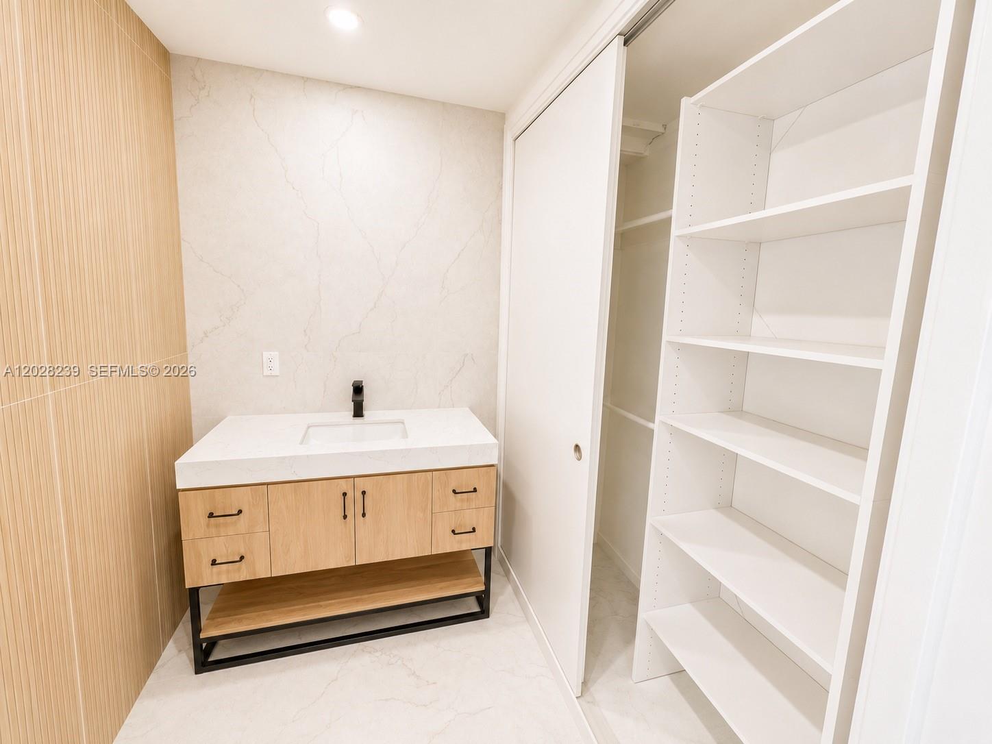 FLEETWOOD MANOR SECOND AD - Residential Lease