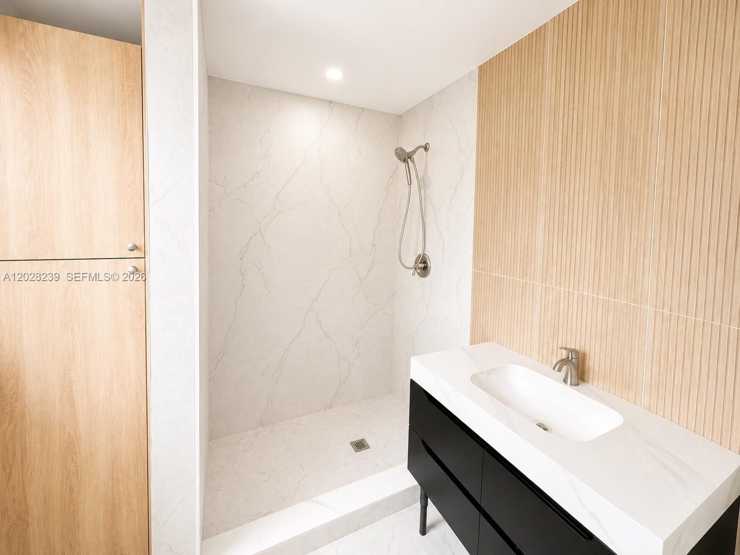 FLEETWOOD MANOR SECOND AD - Residential Lease