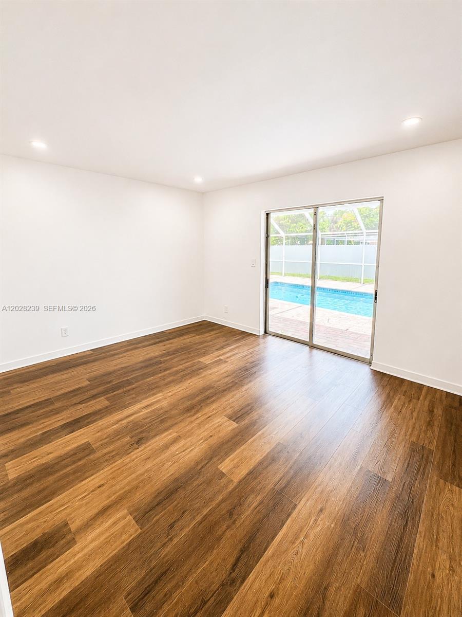 FLEETWOOD MANOR SECOND AD - Residential Lease