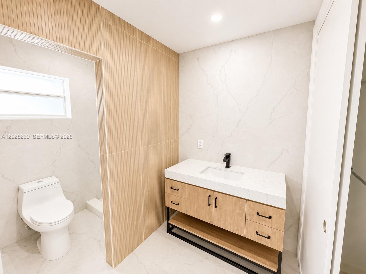 FLEETWOOD MANOR SECOND AD - Residential Lease