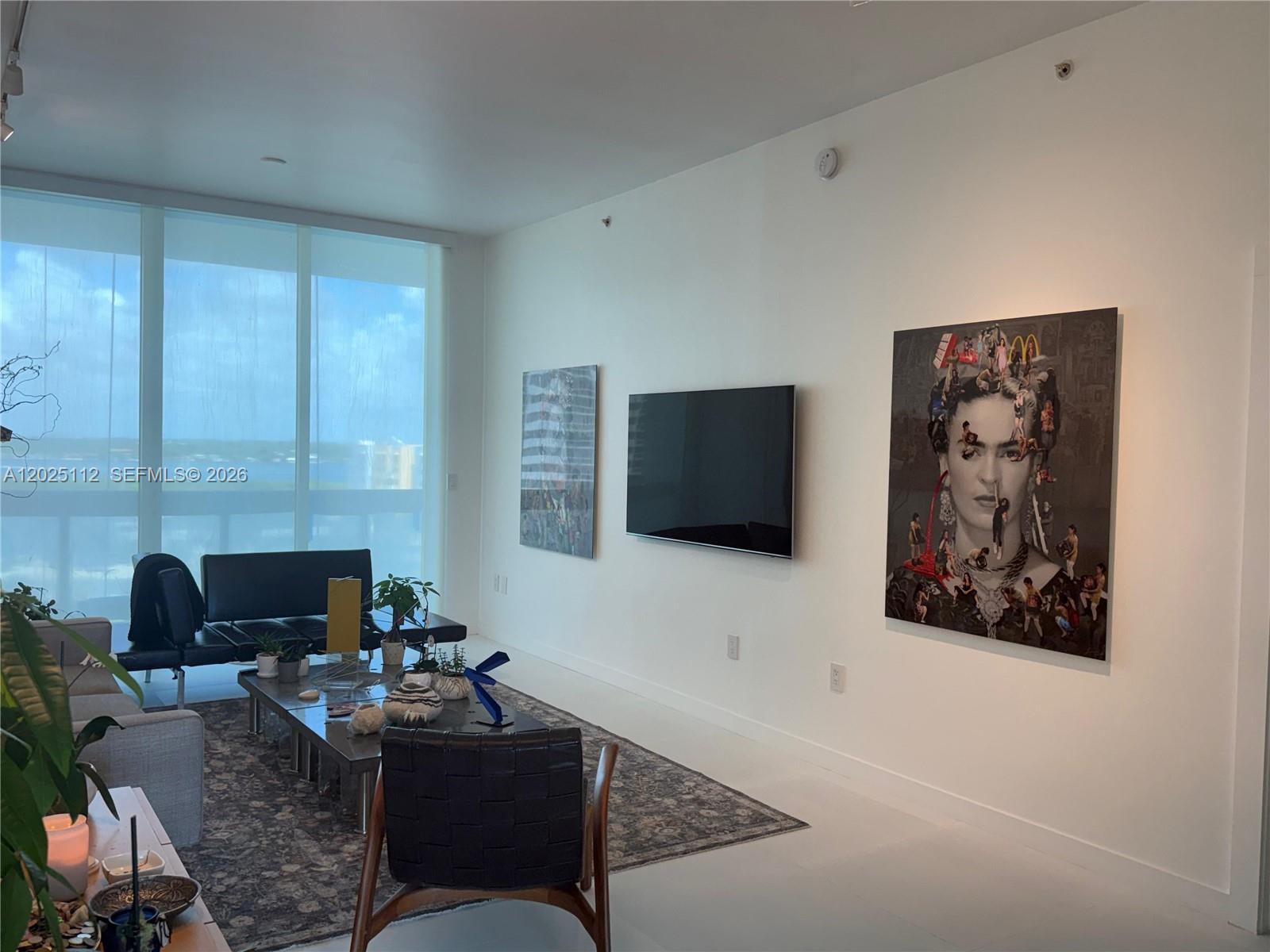 ELOQUENCE ON THE BAY COND - Residential