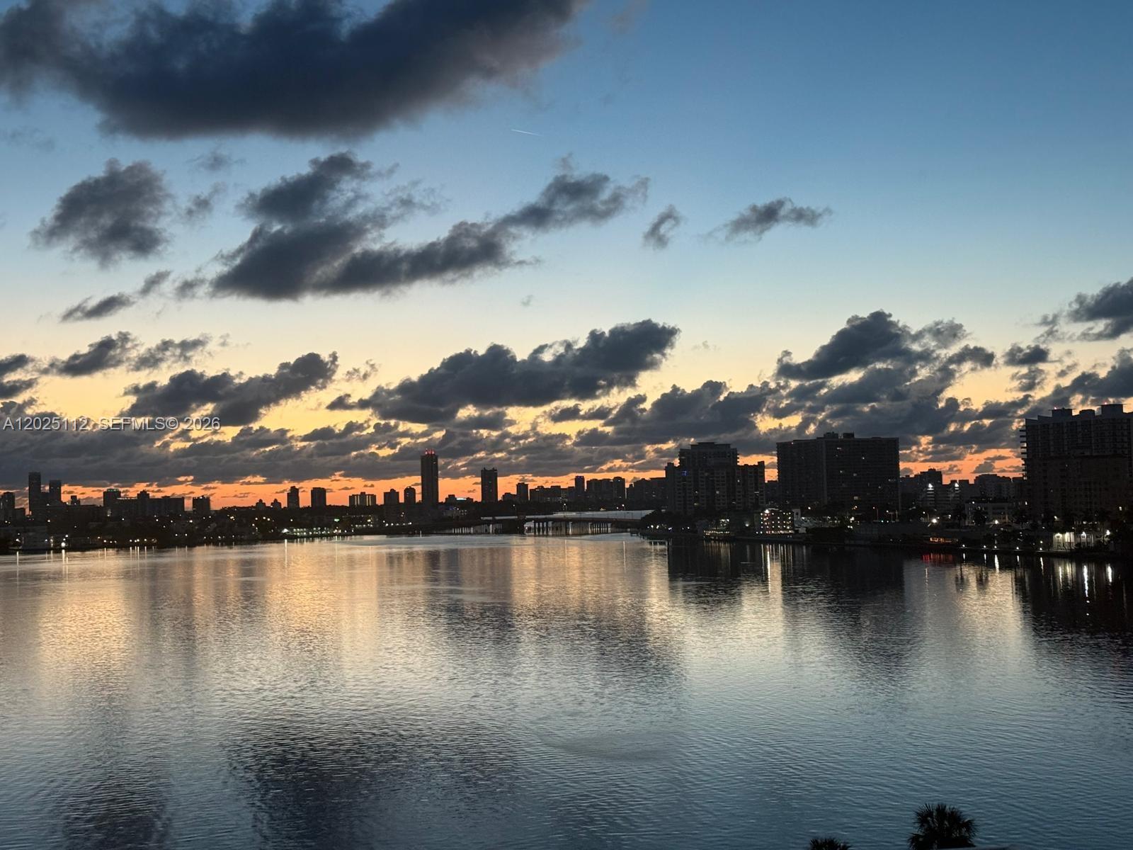 ELOQUENCE ON THE BAY COND - Residential