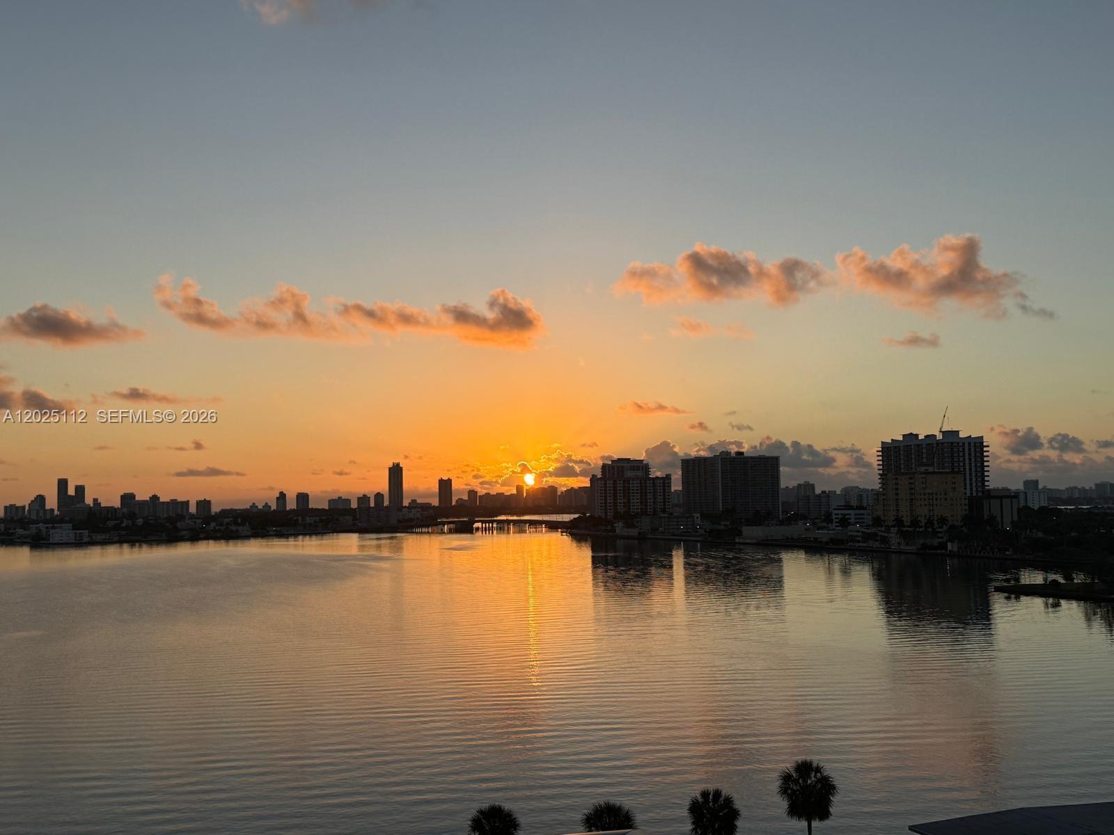 ELOQUENCE ON THE BAY COND - Residential