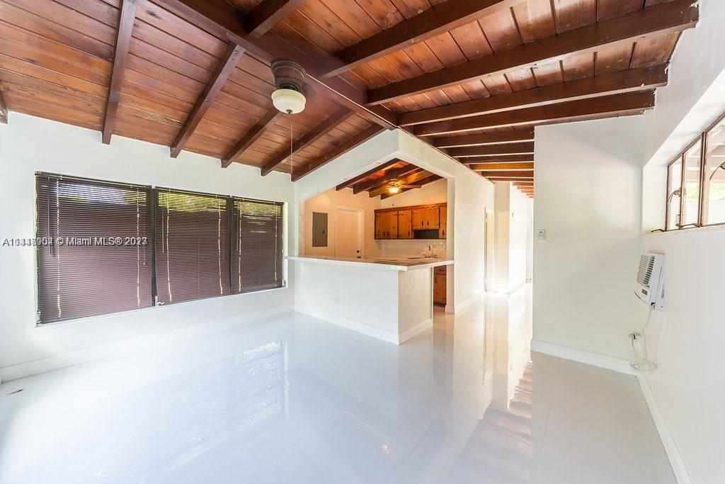 BEACH PARK SUB - Residential Lease