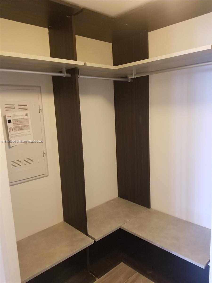 SLS LUX - Residential Lease
