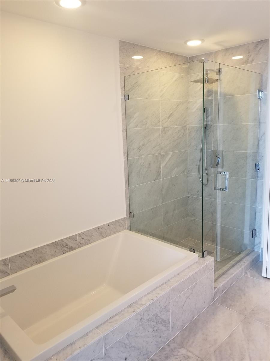 SLS LUX - Residential Lease