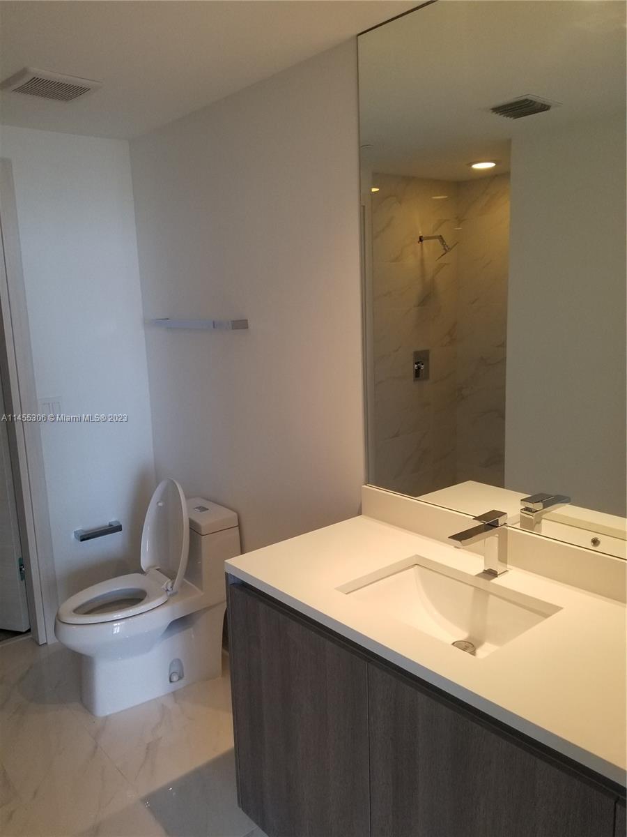 SLS LUX - Residential Lease