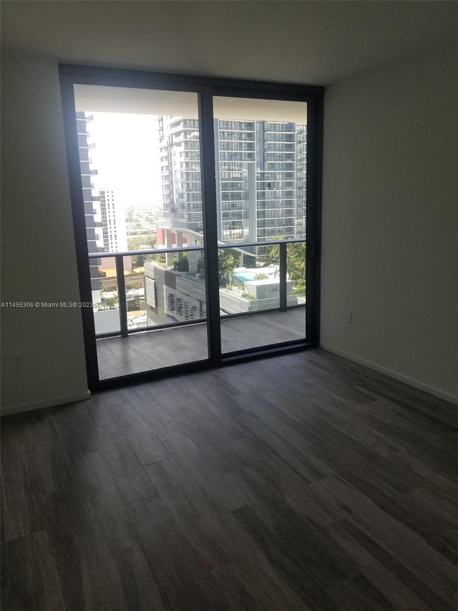 SLS LUX - Residential Lease