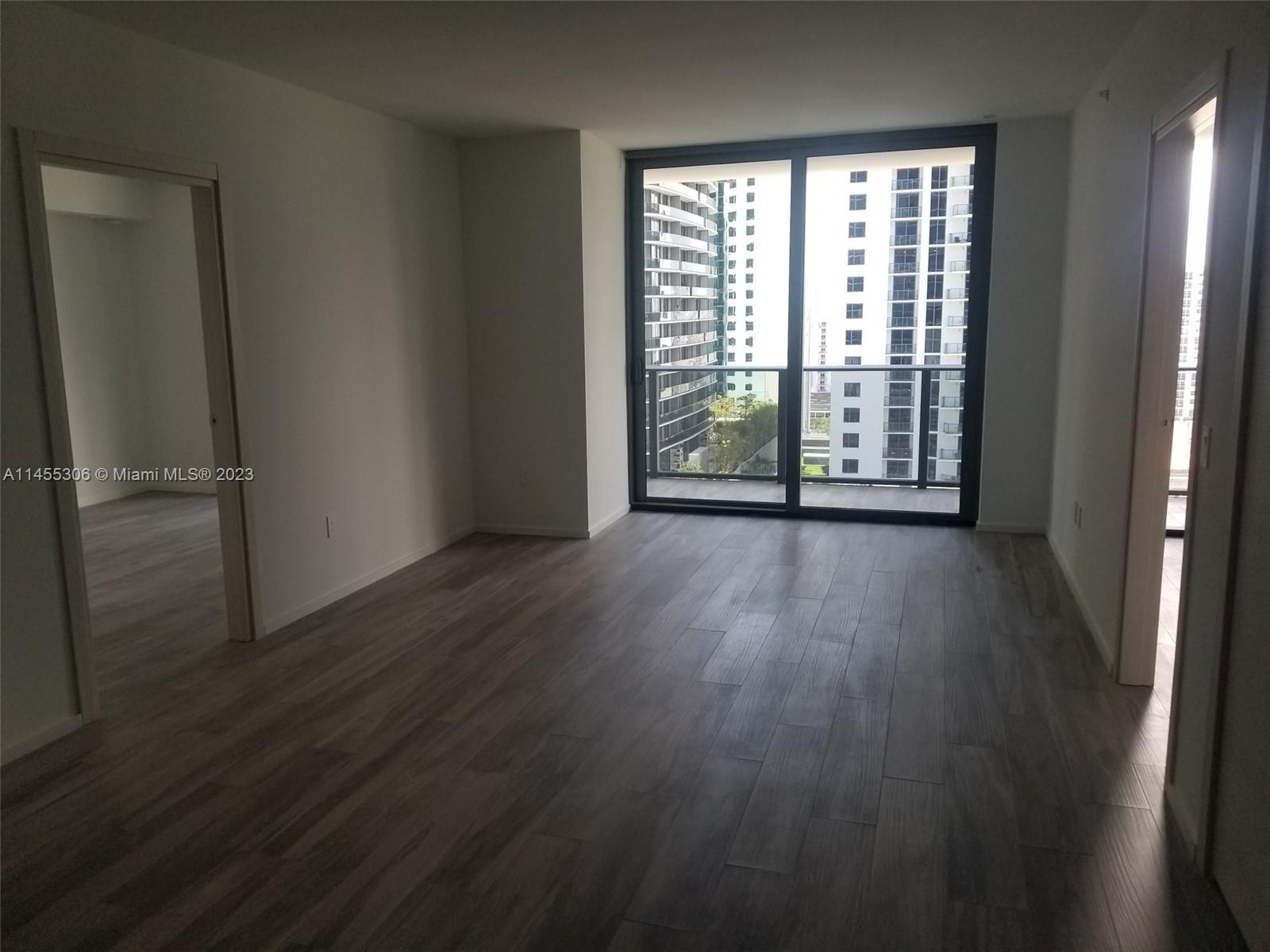 SLS LUX - Residential Lease