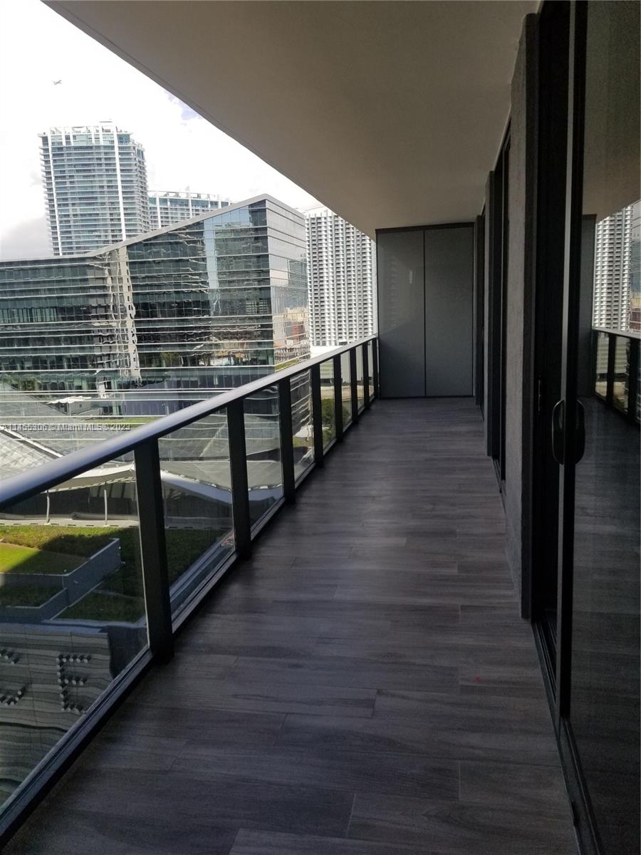 SLS LUX - Residential Lease