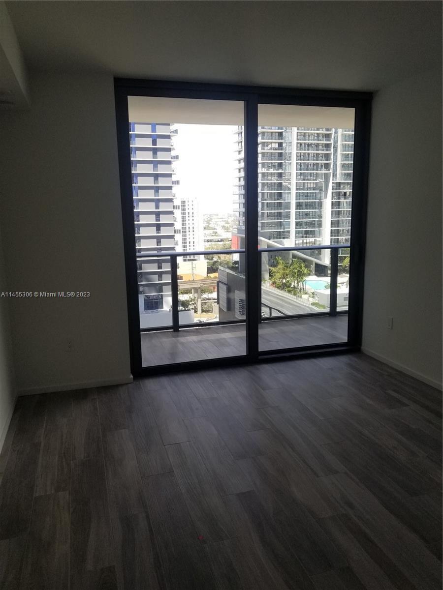 SLS LUX - Residential Lease