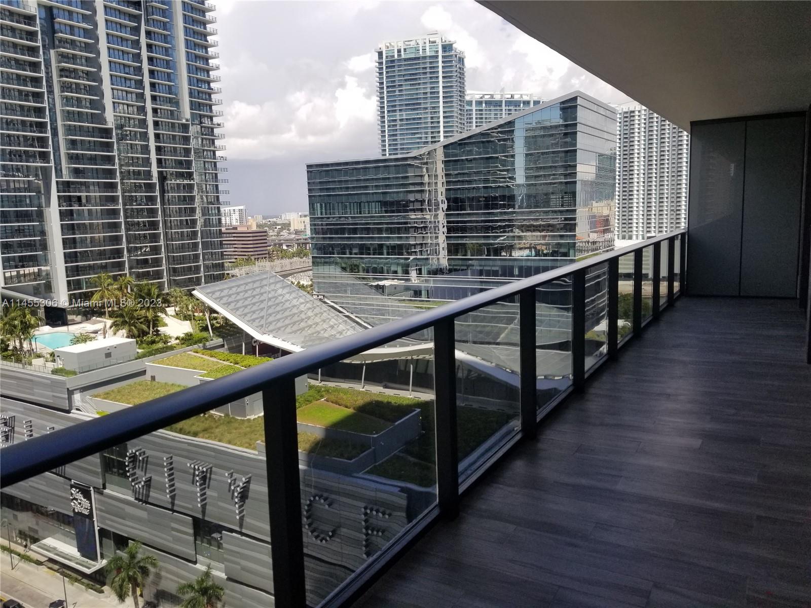 SLS LUX - Residential Lease