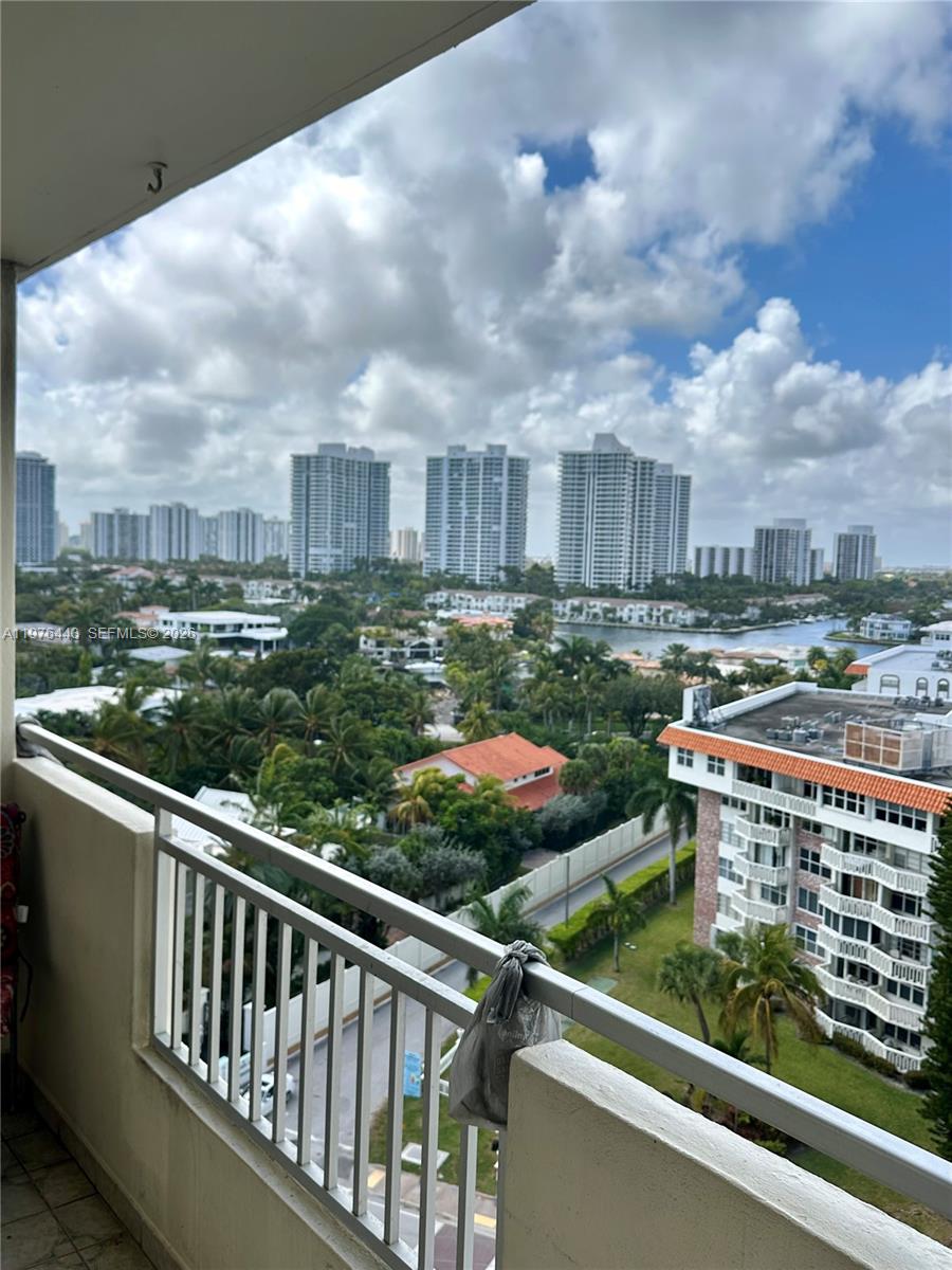 PARKER DORADO CONDO - Residential