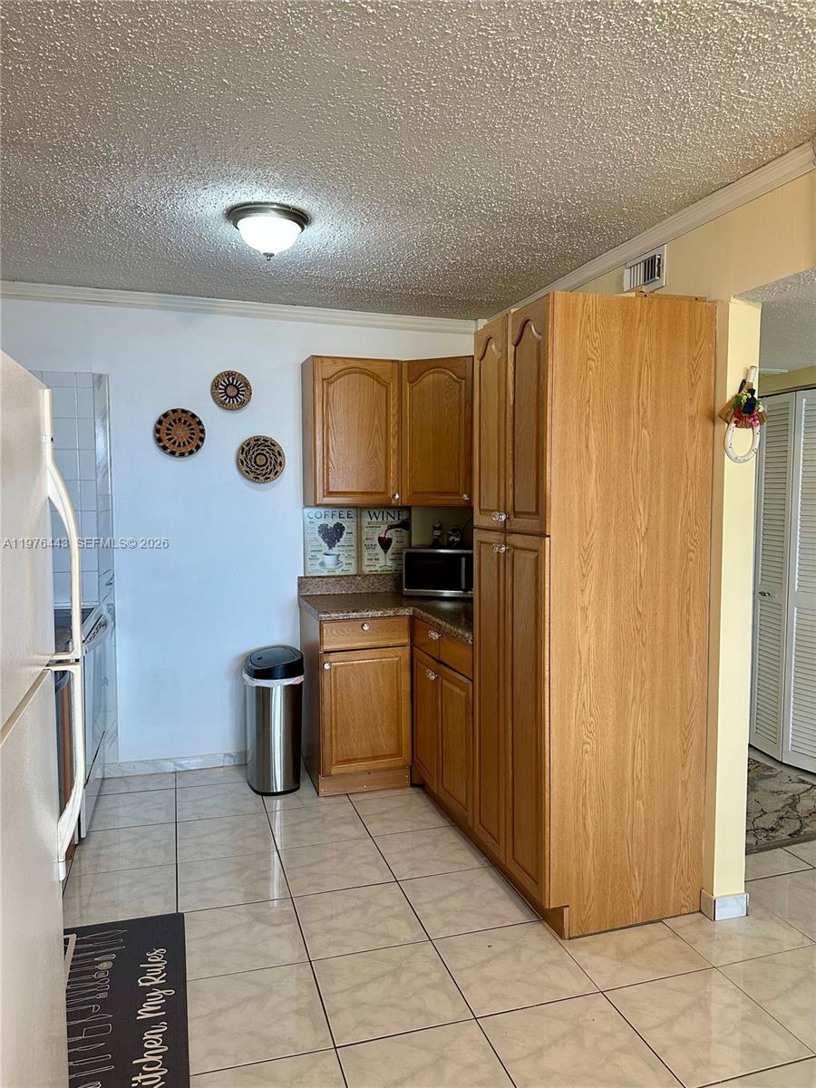 PARKER DORADO CONDO - Residential