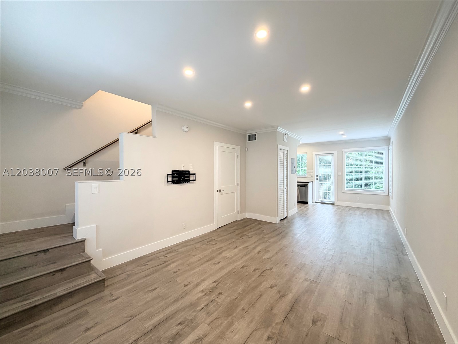 Apartment located in the Heart of Coral Gables -- 2 Bedroom / 1.5 Bath -- private patio -- 1 parking space with street parking (get a permit through City of Coral Gables) -- washer and dryer in unit